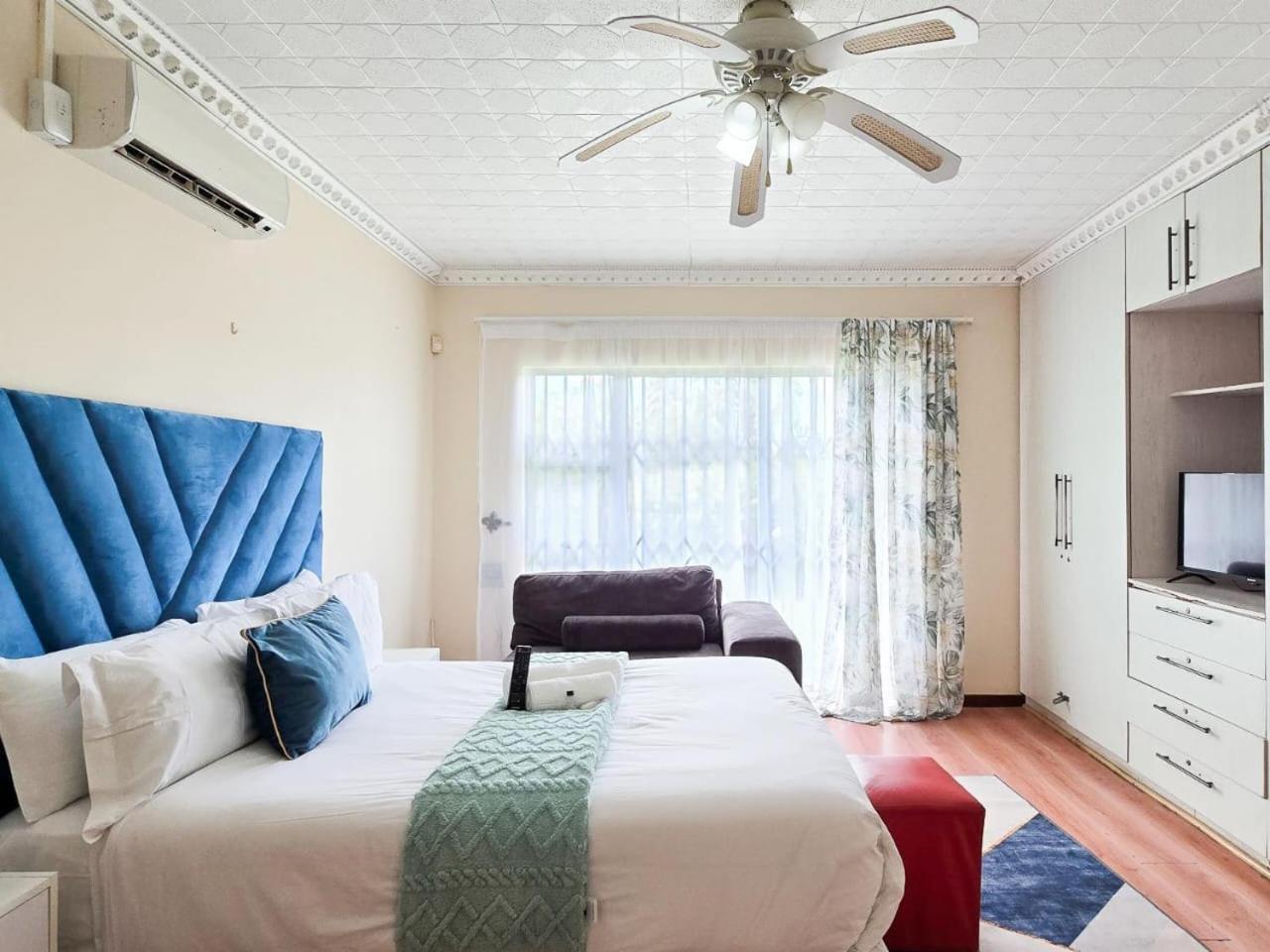 Mikasa Guesthouse East London Exterior photo